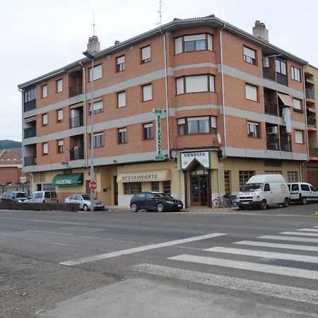 Hostal Venecia Azagra Екстер'єр фото